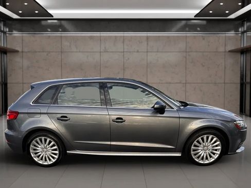 Used 2017 Audi A3 e-tron Premium Plus image 7