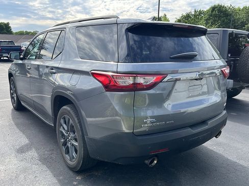 Used 2020 Chevrolet Traverse RS w/ LPO, 'HIT The Road' Package AWD/4WD image 4