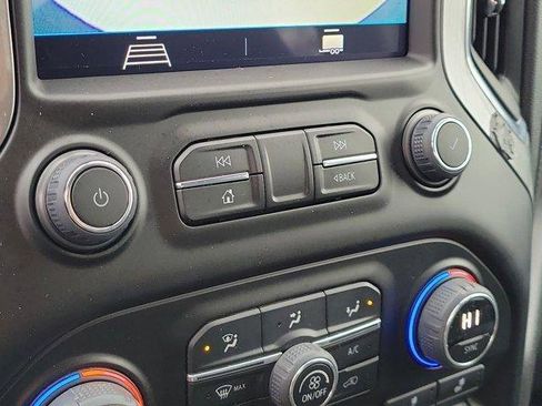 Used 2023 Chevrolet Silverado 2500 LT w/ Convenience Package image 33