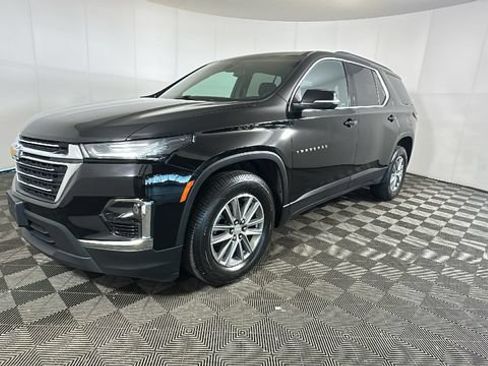 Used 2023 Chevrolet Traverse LT AWD/4WD image 6