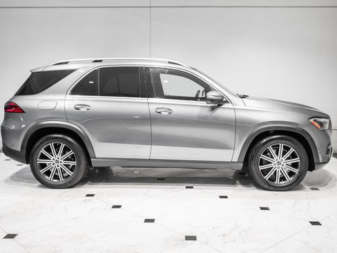 Used 2025 Mercedes-Benz GLE 450e 4MATIC image 6