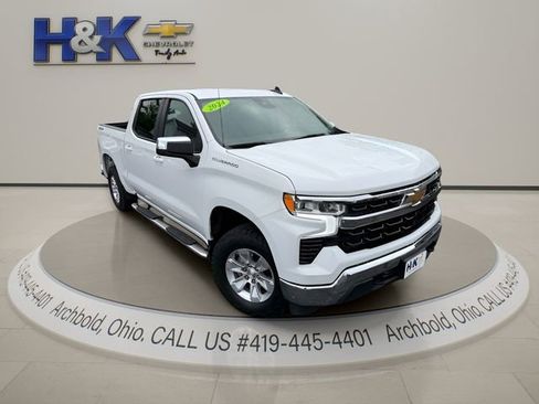 Used 2024 Chevrolet Silverado 1500 LT AWD/4WD image 2