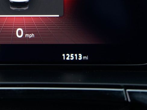 Used 2025 Volkswagen Atlas Peak Edition SE image 23