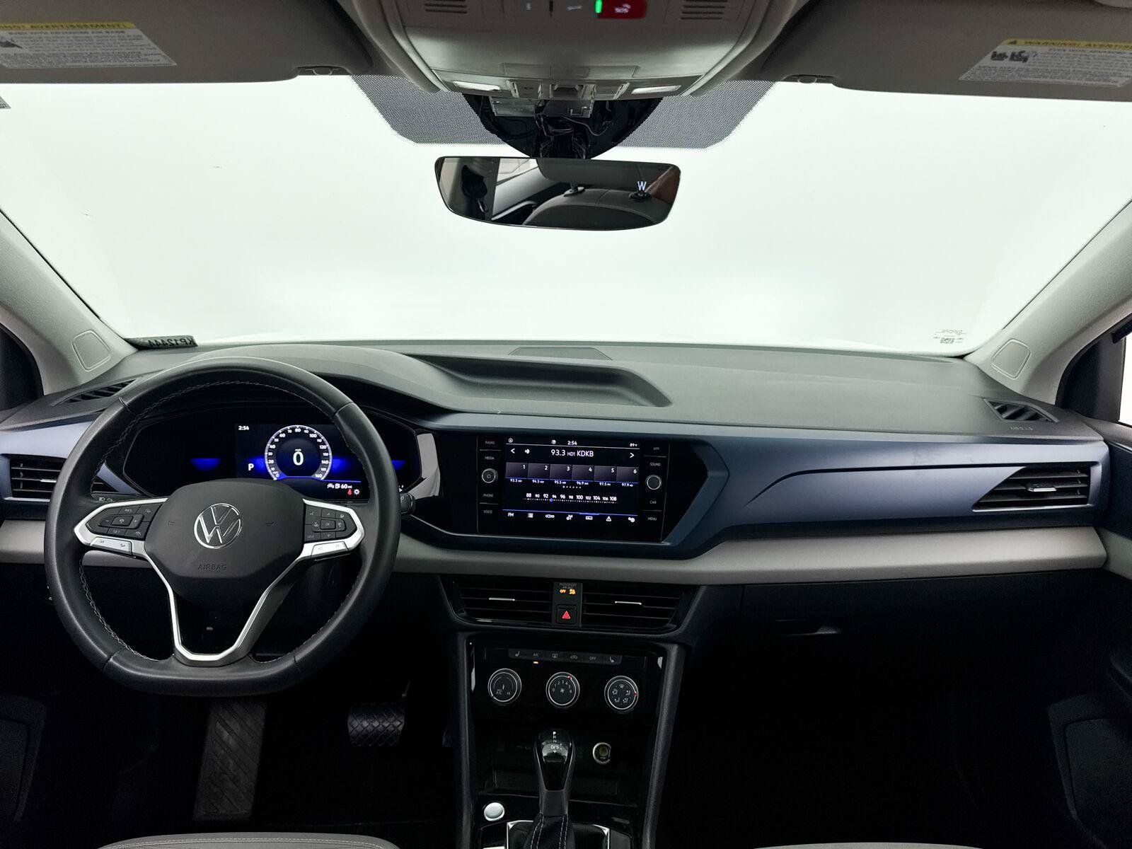 Used 2023 Volkswagen Taos SE w/ Panoramic Sunroof Package FWD image 19