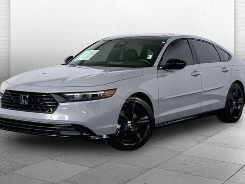 Used 2023 Honda Accord Sport image 12
