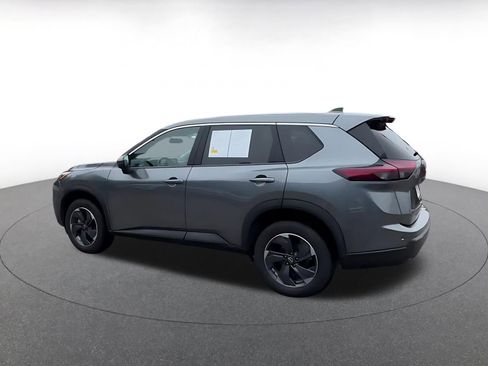 Used 2025 Nissan Rogue SV FWD image 10