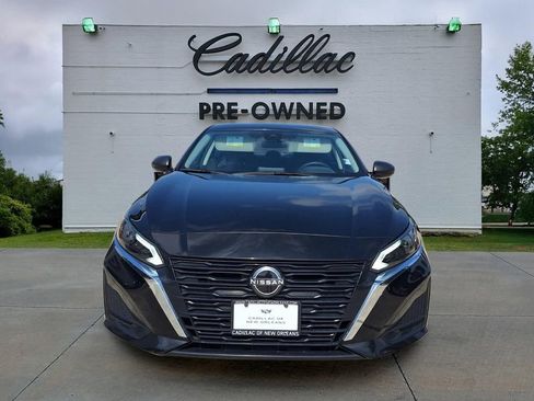 Used 2024 Nissan Altima 2.5 SV FWD image 8