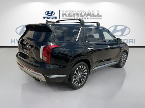 Used 2023 Hyundai Palisade Calligraphy FWD image 6
