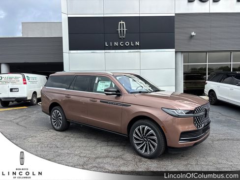 New 2025 Lincoln Navigator L Black Label image 1