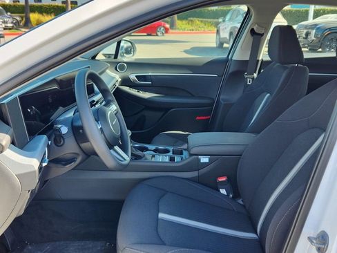 New 2025 Hyundai Sonata SE FWD image 19