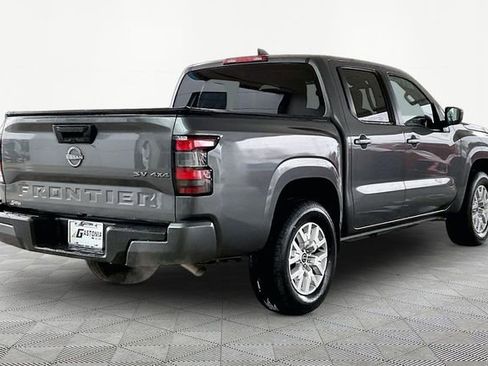 Used 2023 Nissan Frontier SV image 5