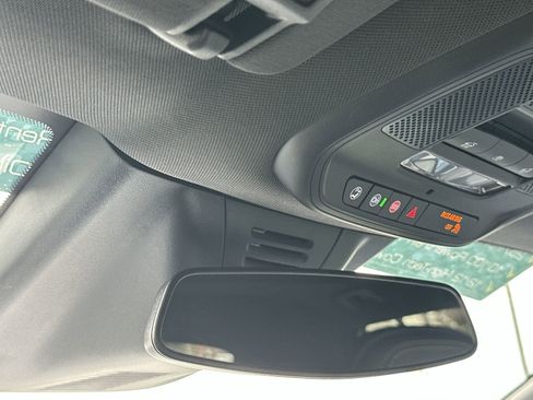 Used 2025 Chevrolet Equinox EV LT image 29