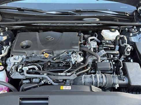 Used 2025 Toyota Camry SE image 30