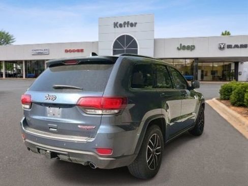 Used 2019 Jeep Grand Cherokee Trailhawk AWD/4WD image 6