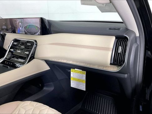 New 2026 Nissan Armada Platinum AWD/4WD image 18