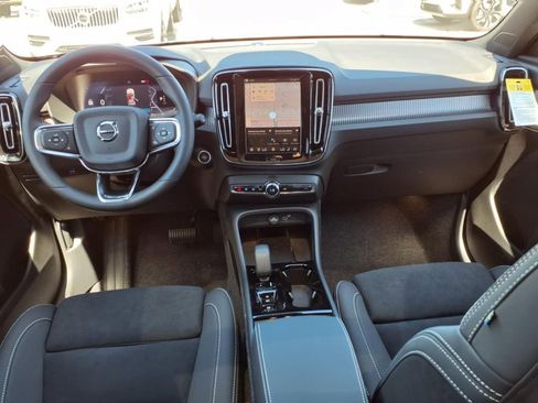 New 2026 Volvo XC40 B4 Plus w/ Protection Package Premier image 11