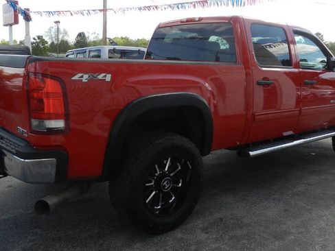 Used 2012 GMC Sierra 2500 SLE w/ SLE Preferred Package AWD/4WD image 6