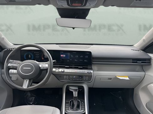 Used 2025 Hyundai Kona SEL image 12