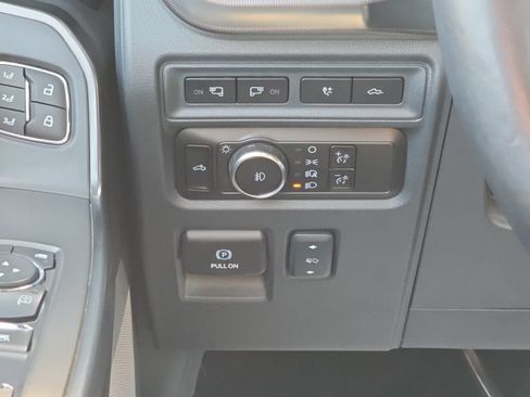 Certified 2024 Ford F150 Platinum w/ FX4 Off-Road Package AWD/4WD image 33