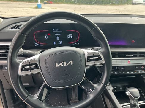 Used 2025 Kia Telluride S AWD/4WD image 29