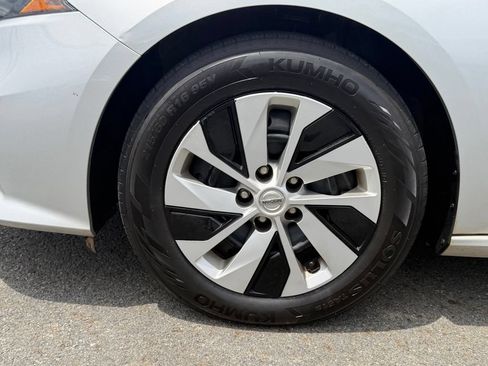 Used 2022 Nissan Altima 2.5 S FWD image 10