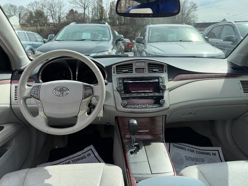 Used 2012 Toyota Avalon image 34