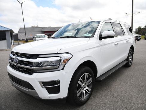 Used 2024 Ford Expedition Max Limited image 8