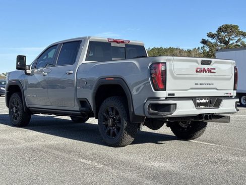 Used 2025 GMC Sierra 2500 AT4 w/ AT4 Premium Plus Package AWD/4WD image 34