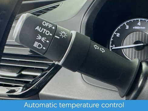 Used 2025 Acura RDX SH-AWD image 13