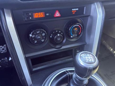 Used 2017 Toyota 86 RWD image 24