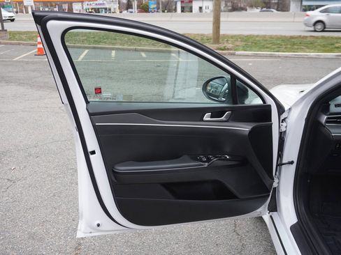 Used 2022 Kia K5 GT-Line image 23