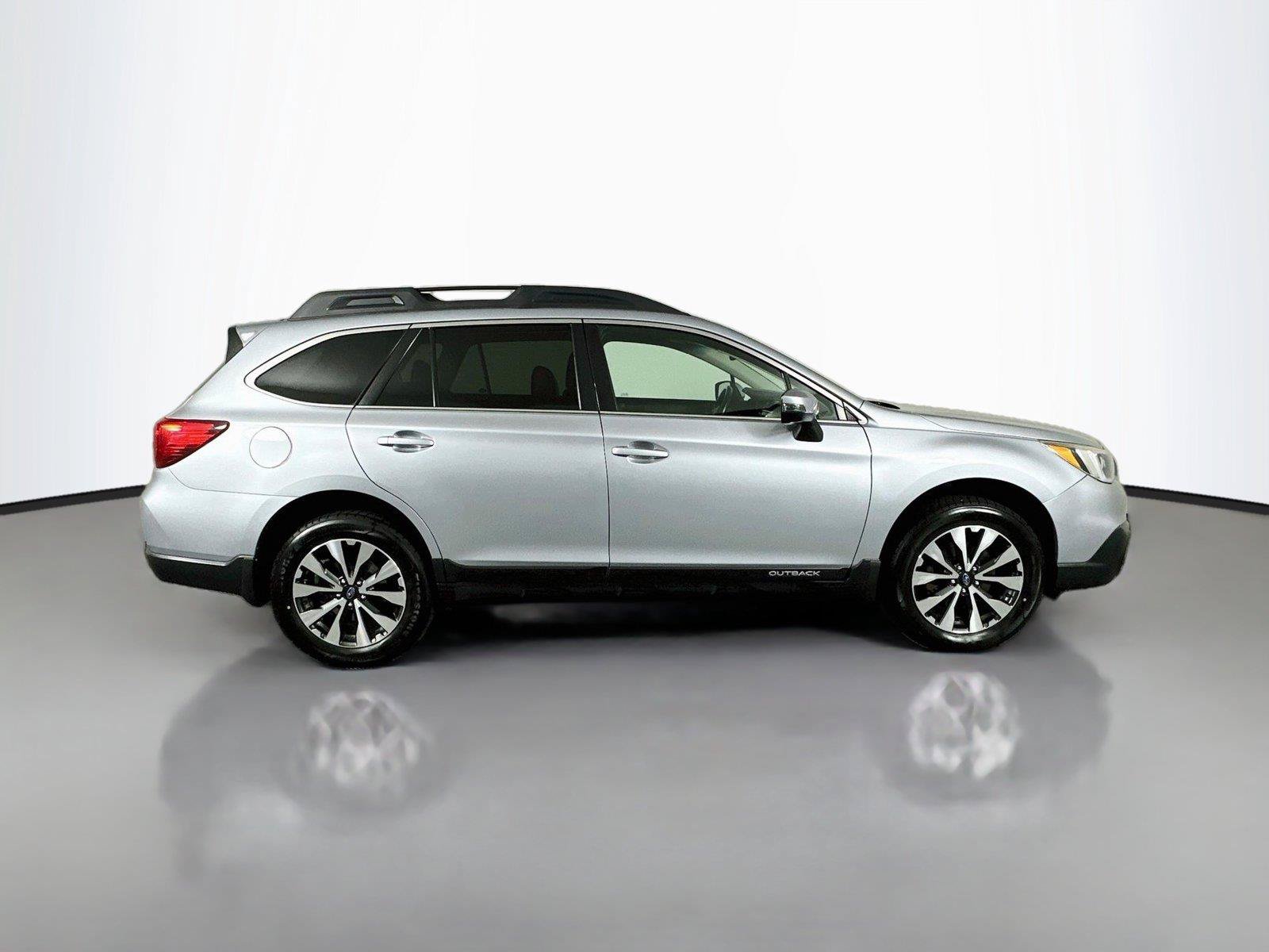 Used 2016 Subaru Outback 2.5i Limited w/ Popular Package #4 AWD/4WD image 17
