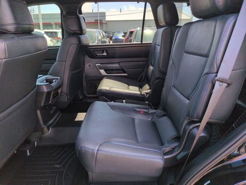Used 2025 Toyota Sequoia Platinum AWD/4WD image 25