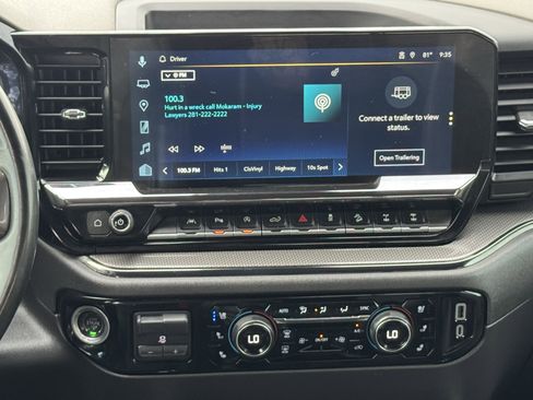 Used 2024 Chevrolet Silverado 1500 ZR2 w/ Technology Package image 17