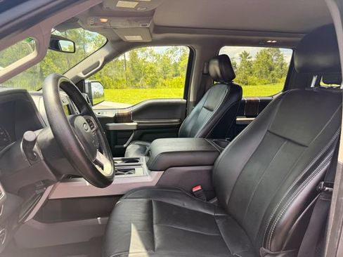 Used 2019 Ford F150 Lariat AWD/4WD image 6