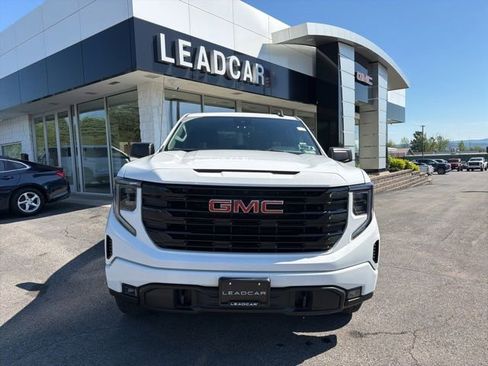 Used 2025 GMC Sierra 1500 Elevation w/ X31 Off-Road Package AWD/4WD image 8