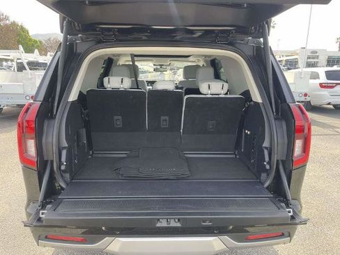 Certified 2025 Ford Expedition Platinum AWD/4WD image 28