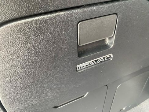 Used 2019 Honda Odyssey Elite image 12