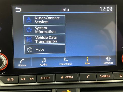 Used 2025 Nissan Altima 2.5 SV FWD image 57