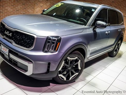 Used 2025 Kia Telluride EX w/ EX Captain's Chair Package AWD/4WD image 6