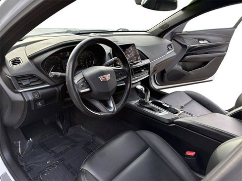 Used 2021 Cadillac CT4 Luxury w/ Cold Weather Package image 9