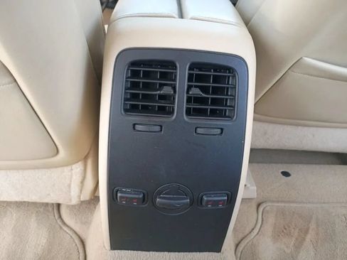 Used 2009 Lincoln MKS FWD image 18