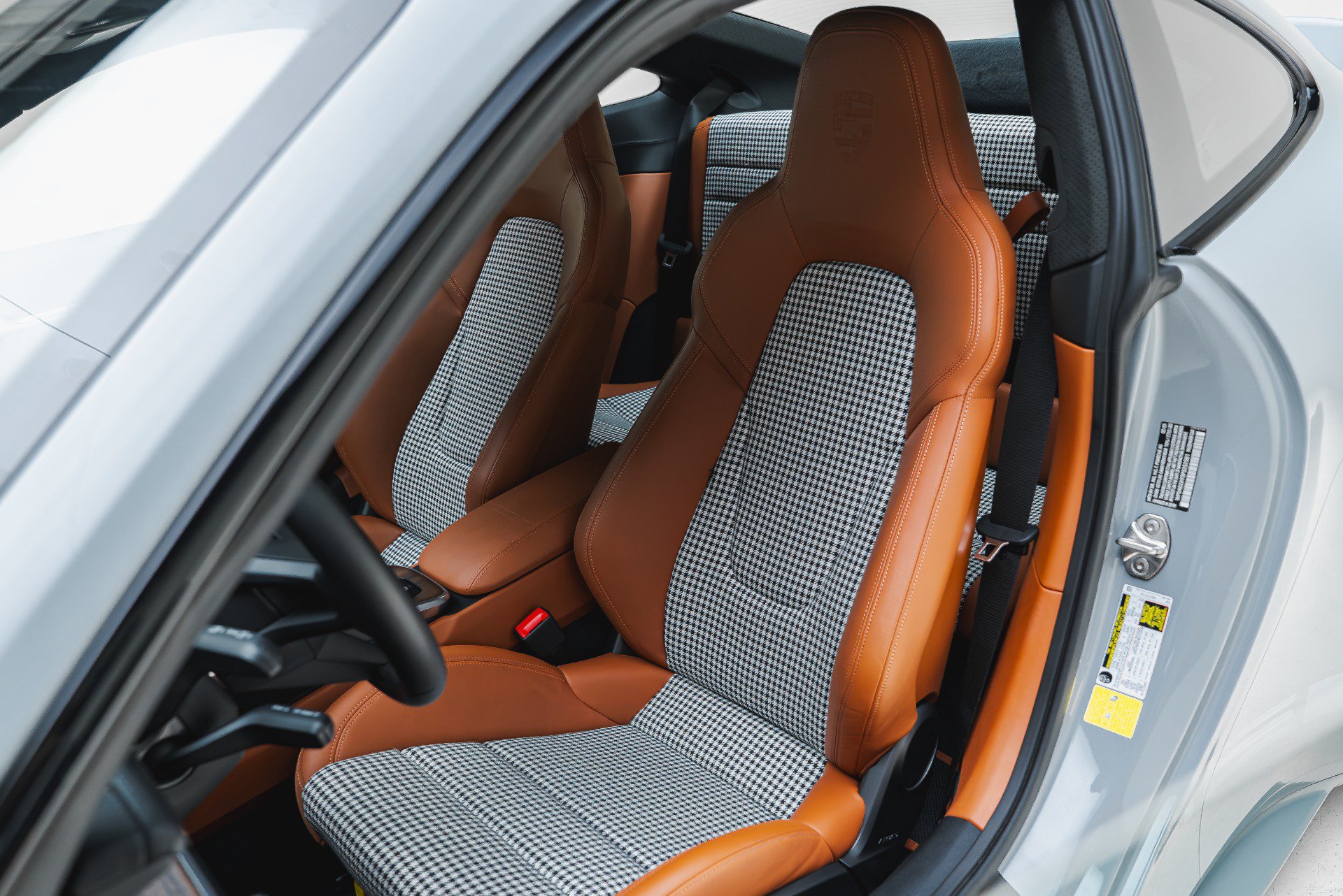 Used 2023 Porsche 911 Sport Classic RWD image 4
