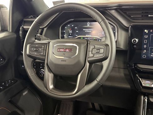Used 2023 GMC Sierra 1500 AT4 w/ AT4 Premium Package AWD/4WD image 31