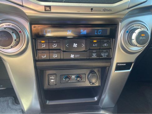 Used 2014 Toyota 4Runner Limited RWD image 22