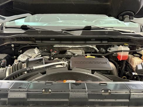 Used 2022 Chevrolet Silverado 2500 LTZ w/ LTZ Premium Package image 35