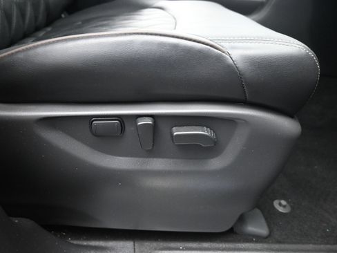 Certified 2024 Nissan Armada Platinum w/ Captain's Chairs Package RWD image 16