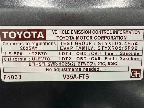 Used 2025 Toyota Tundra Platinum w/ TRD Off-Road Package AWD/4WD image 74