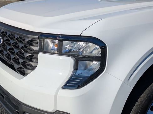 New 2026 Ford Maverick XL image 9