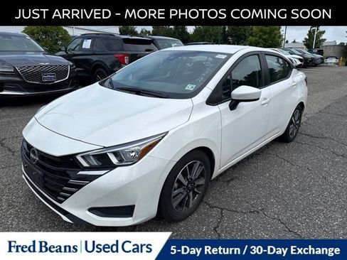 Certified 2023 Nissan Versa SV FWD image 2